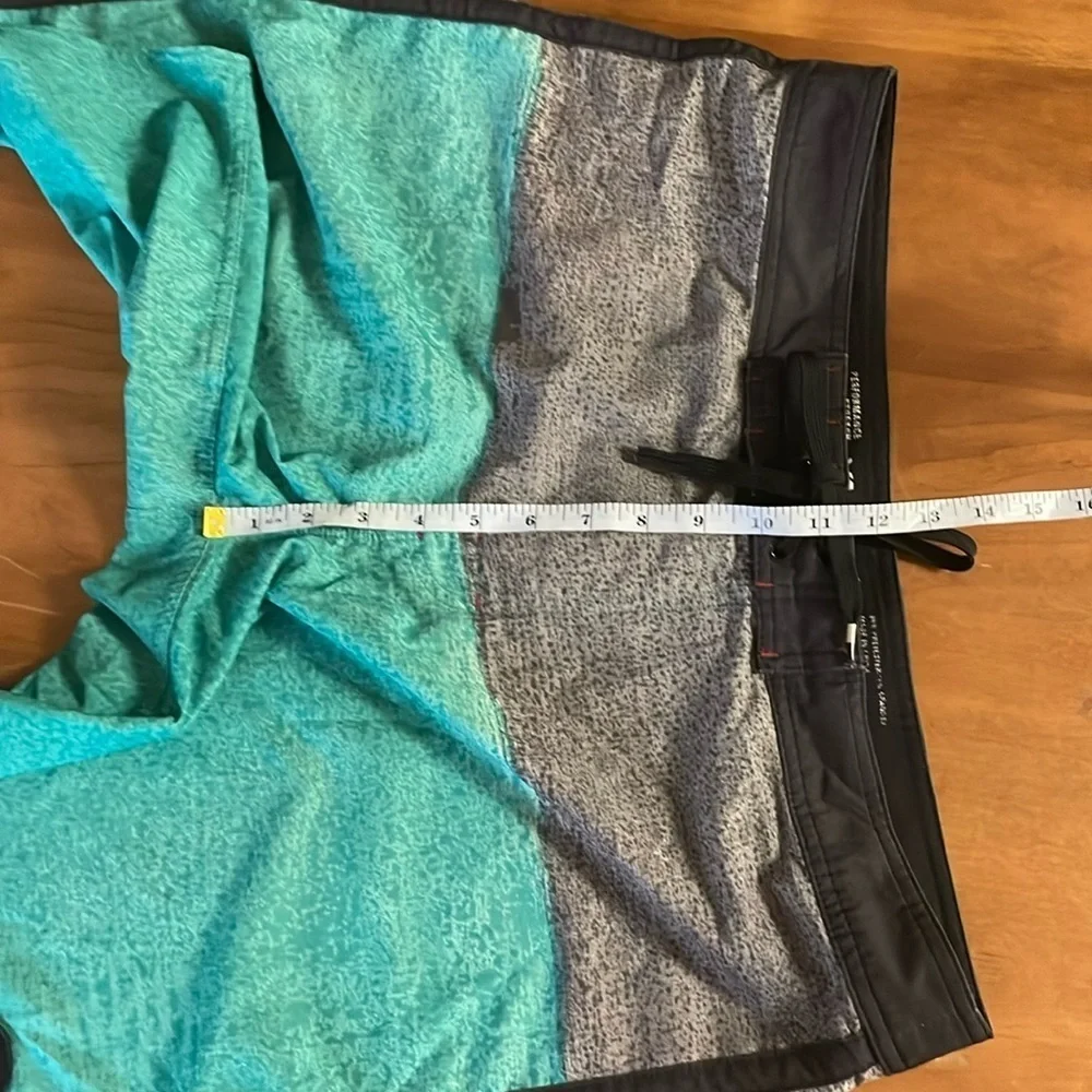 RVCA Board Shorts Size 33